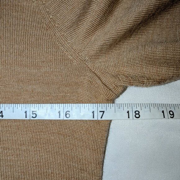 GAP | 100% Merino Wool Lightweight Crewneck Sweater in Camel Tan | Size	Small - Picture 11 of 12